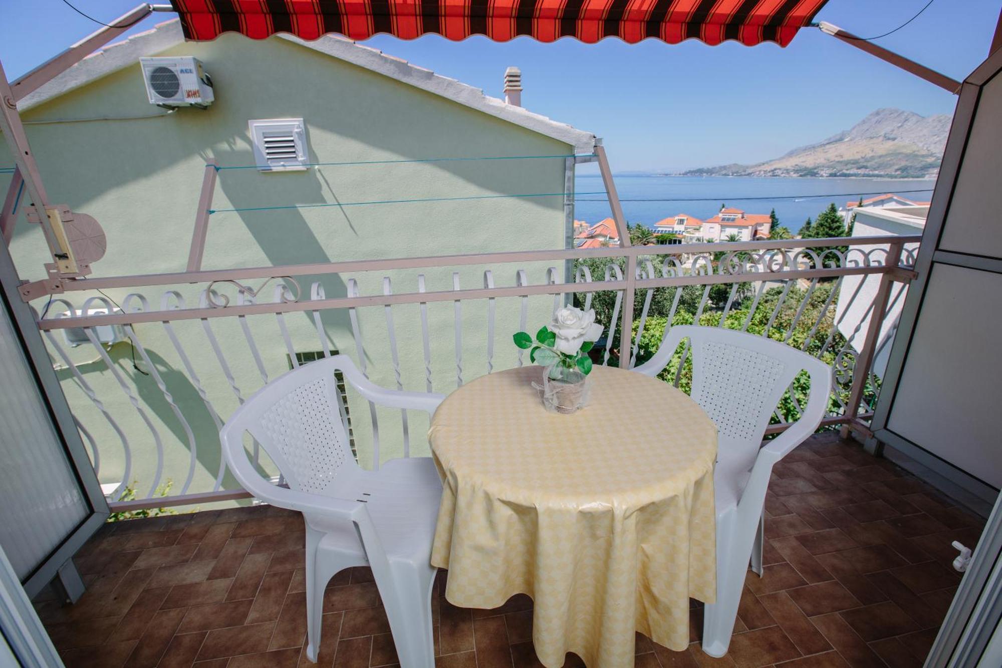 Apartmani Miljak Omiš Zimmer foto