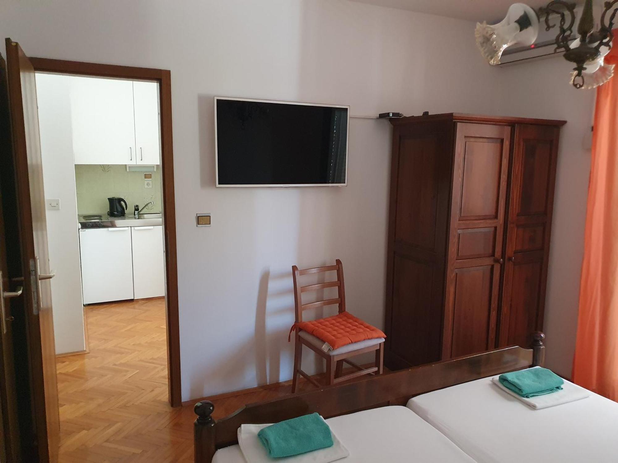 Apartmani Miljak Omiš Zimmer foto
